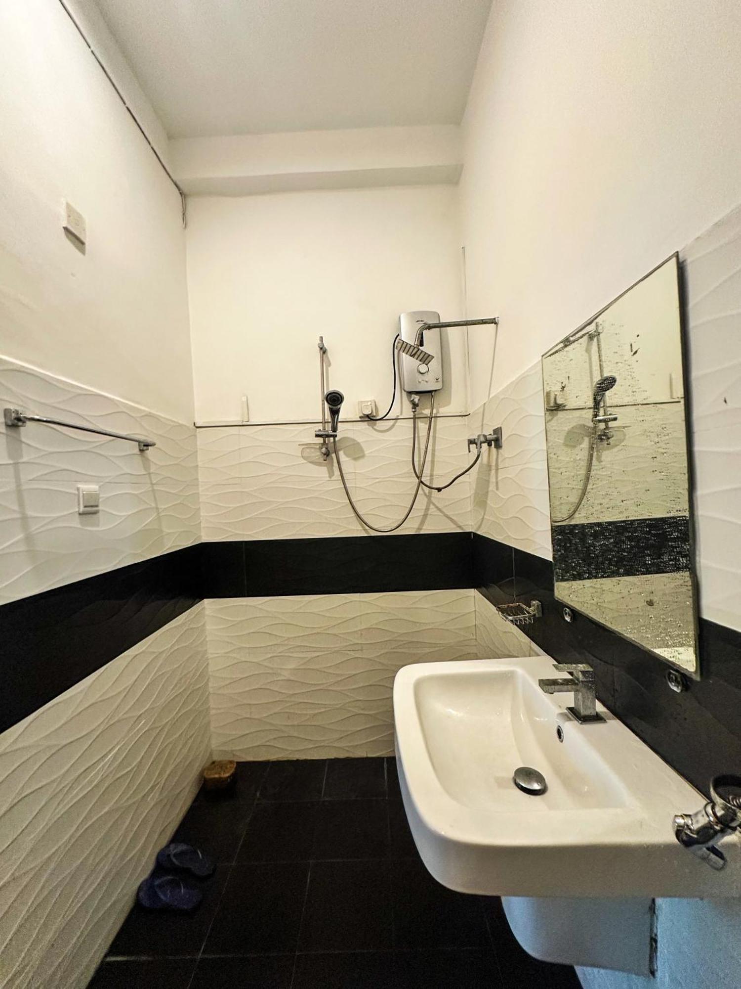 New Panda House Hotel Galle Bilik gambar