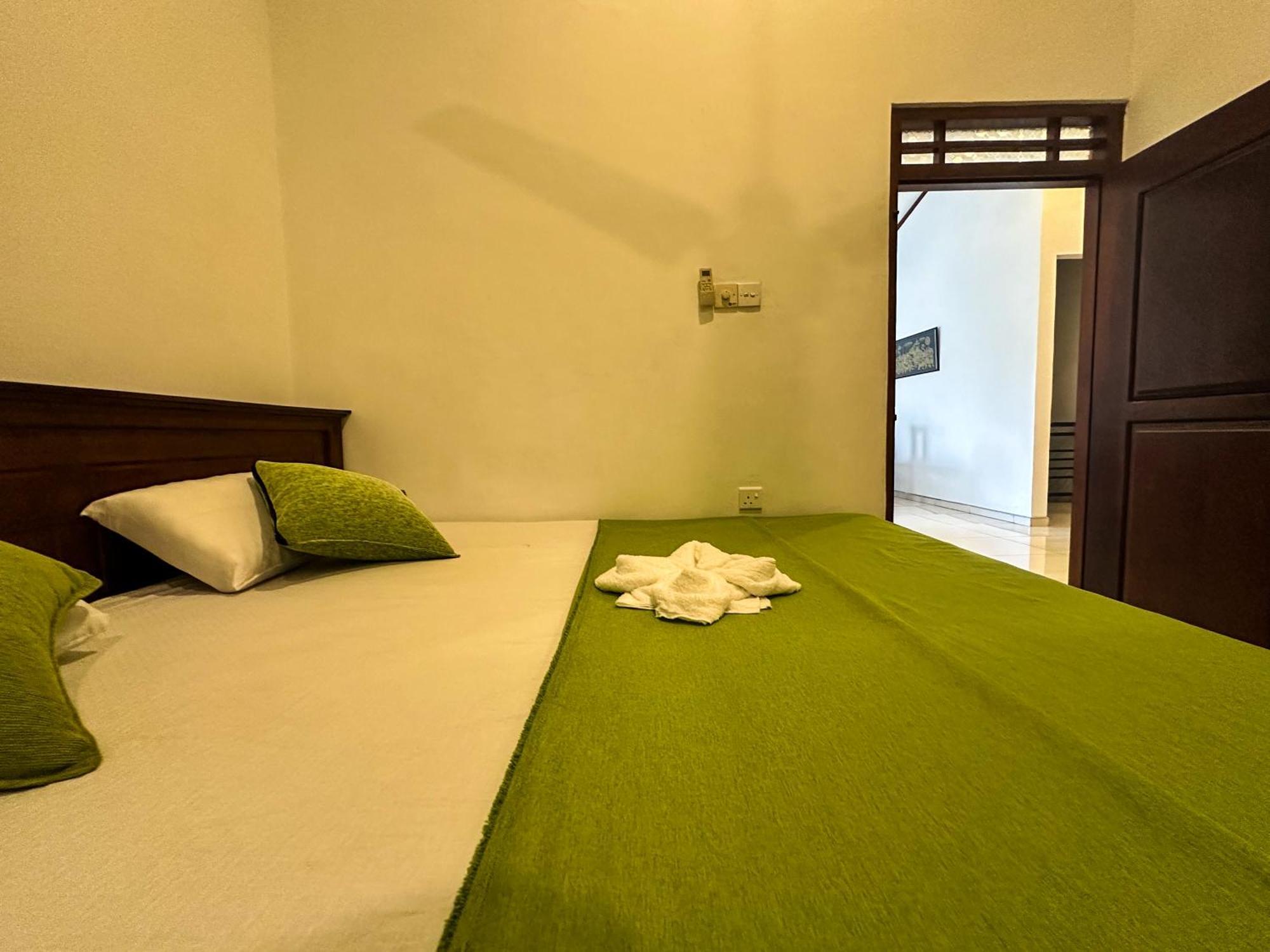New Panda House Hotel Galle Bilik gambar