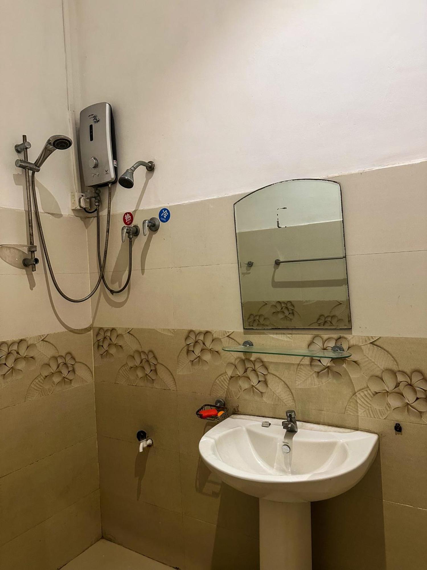 New Panda House Hotel Galle Bilik gambar